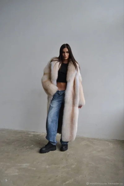 Шуба из меха арктической лисы Long